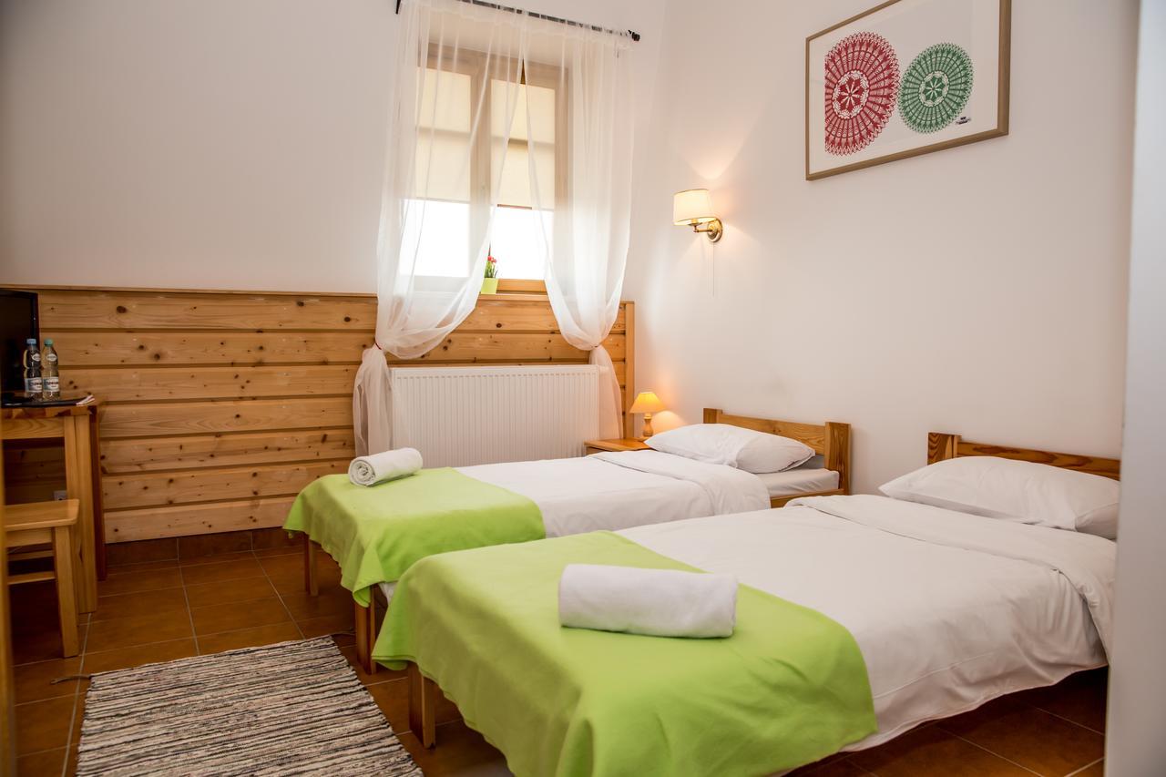 Kurpiowska Kraina Hotel Wydmusy Ruang foto